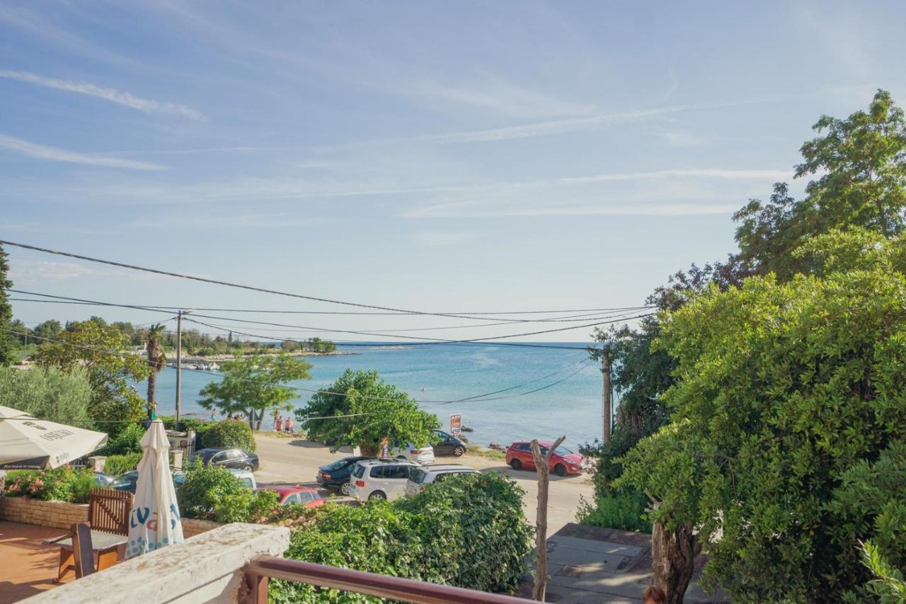 Apartment Nives Umag Buitenkant foto
