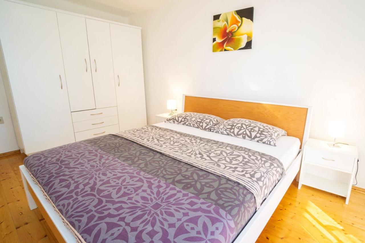 Apartment Nives Umag Buitenkant foto