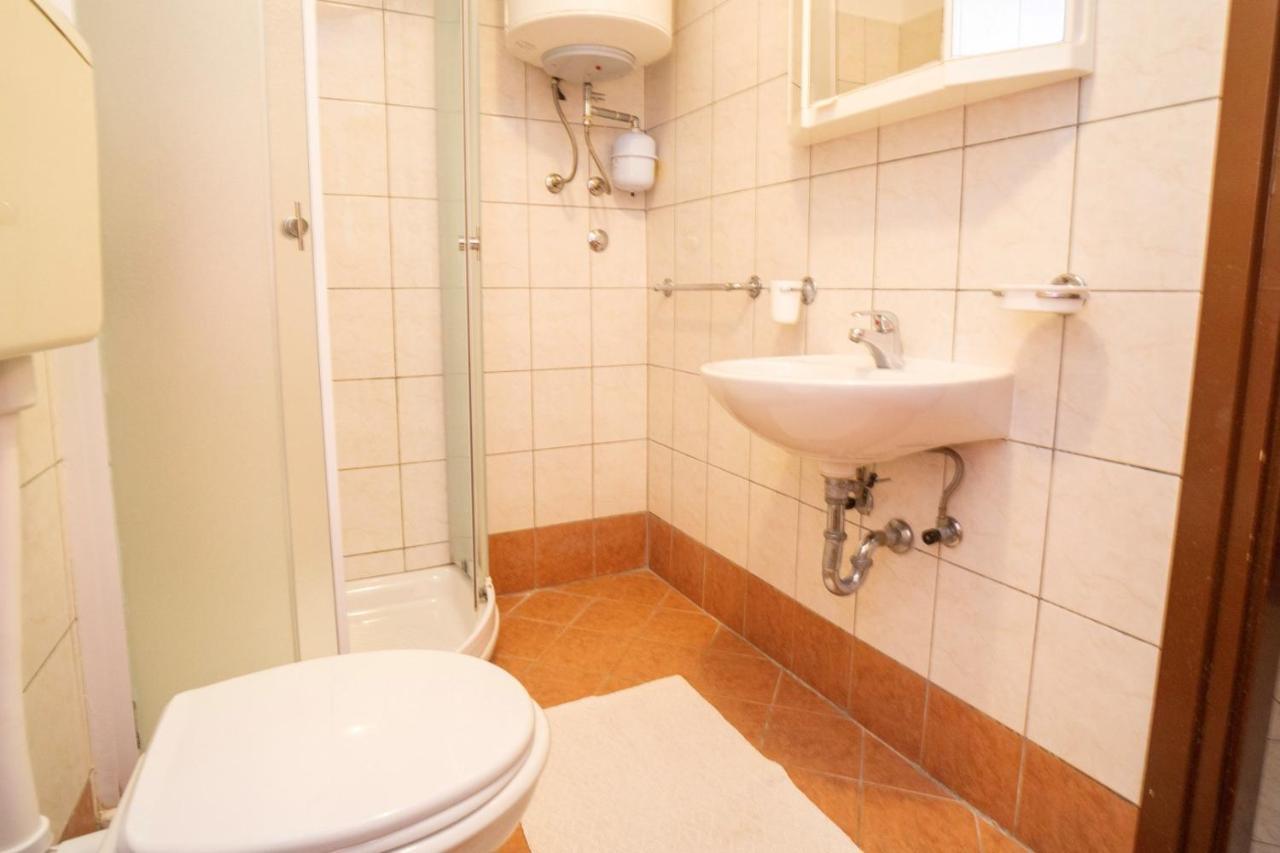 Apartment Nives Umag Buitenkant foto
