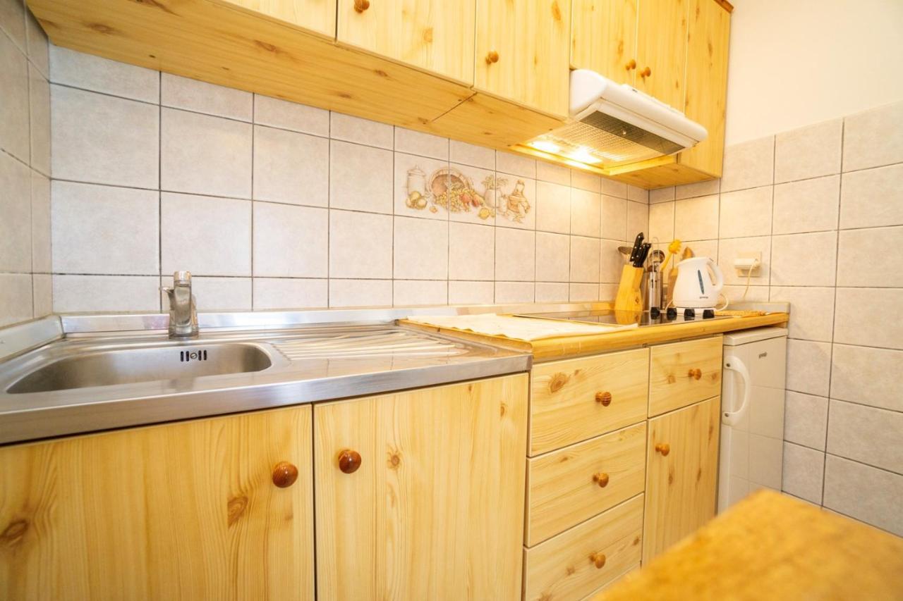 Apartment Nives Umag Buitenkant foto