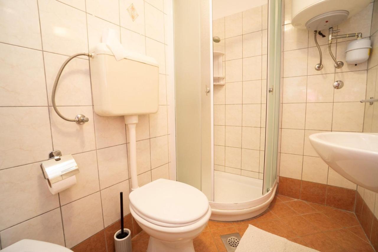 Apartment Nives Umag Buitenkant foto
